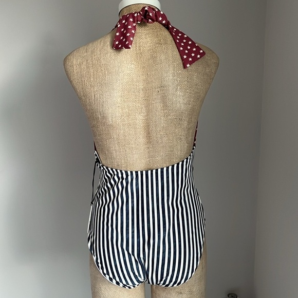 WEWOREWHAT Brooklyn Halter One Piece Bathing Suit Swimsuit Large NEW! - Picture 8 of 9